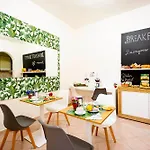 فندق مبيت وإفطار Casa Mian -